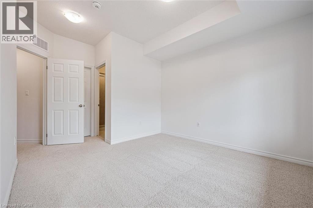 Photo 14 of 51 Lomond Lane, Kitchener ON