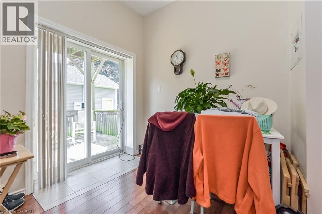 Photo 13 of 210 York Street, Palmerston ON