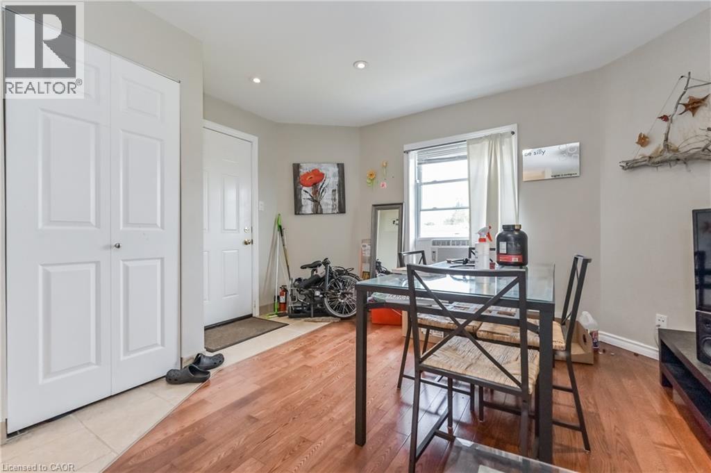 Photo 18 of 210 York Street, Palmerston ON