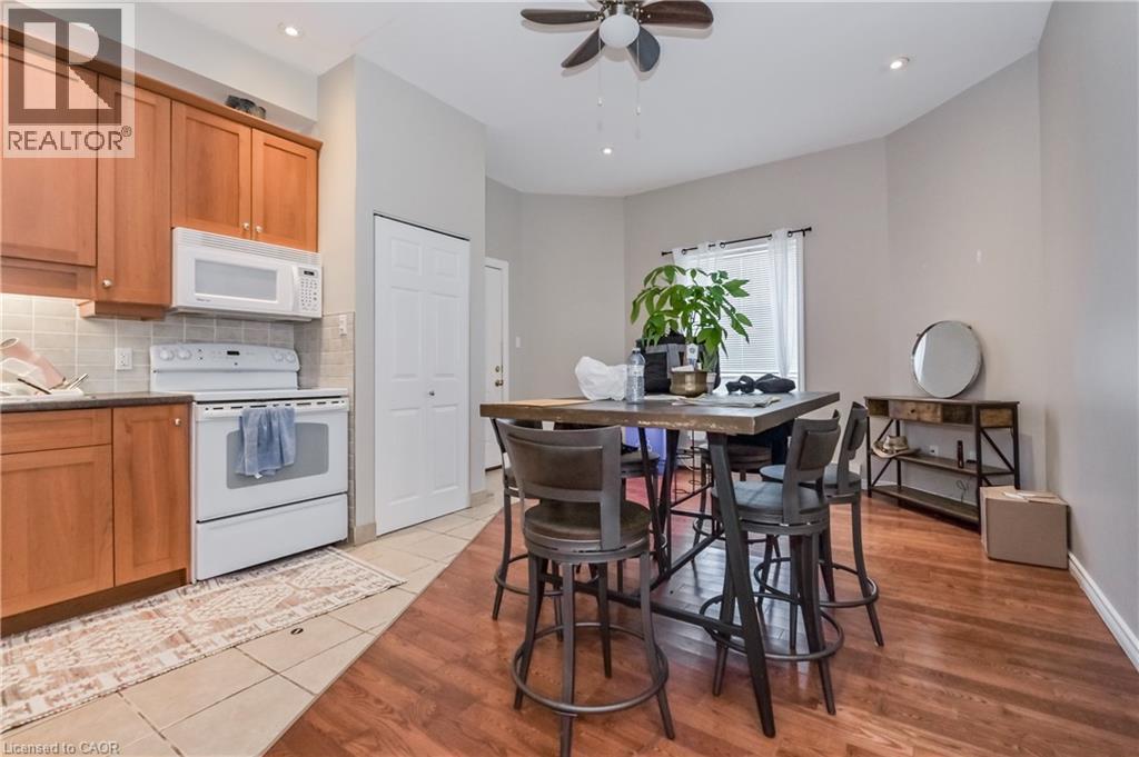 Photo 3 of 210 York Street, Palmerston ON