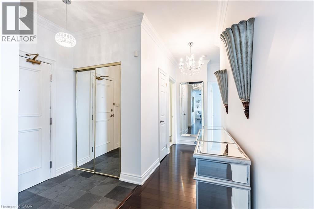 Photo 4 of 1477 Lakeshore Road Unit 1102, Burlington ON