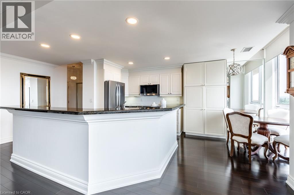 Photo 7 of 1477 Lakeshore Road Unit 1102, Burlington ON