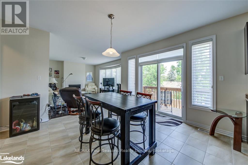 Photo 14 of 45 Mclean Avenue, Collingwood ON