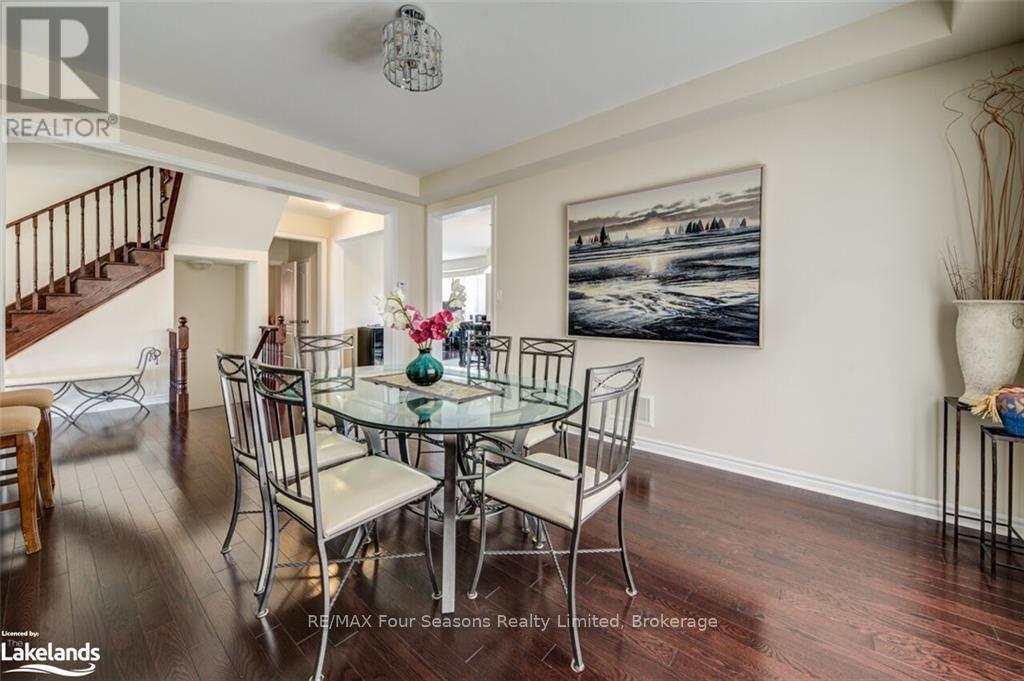 Photo 6 of 45 Mclean Avenue, Collingwood ON