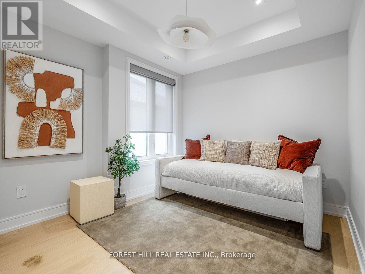 Photo 14 of 534 Rushton Road, Toronto ON