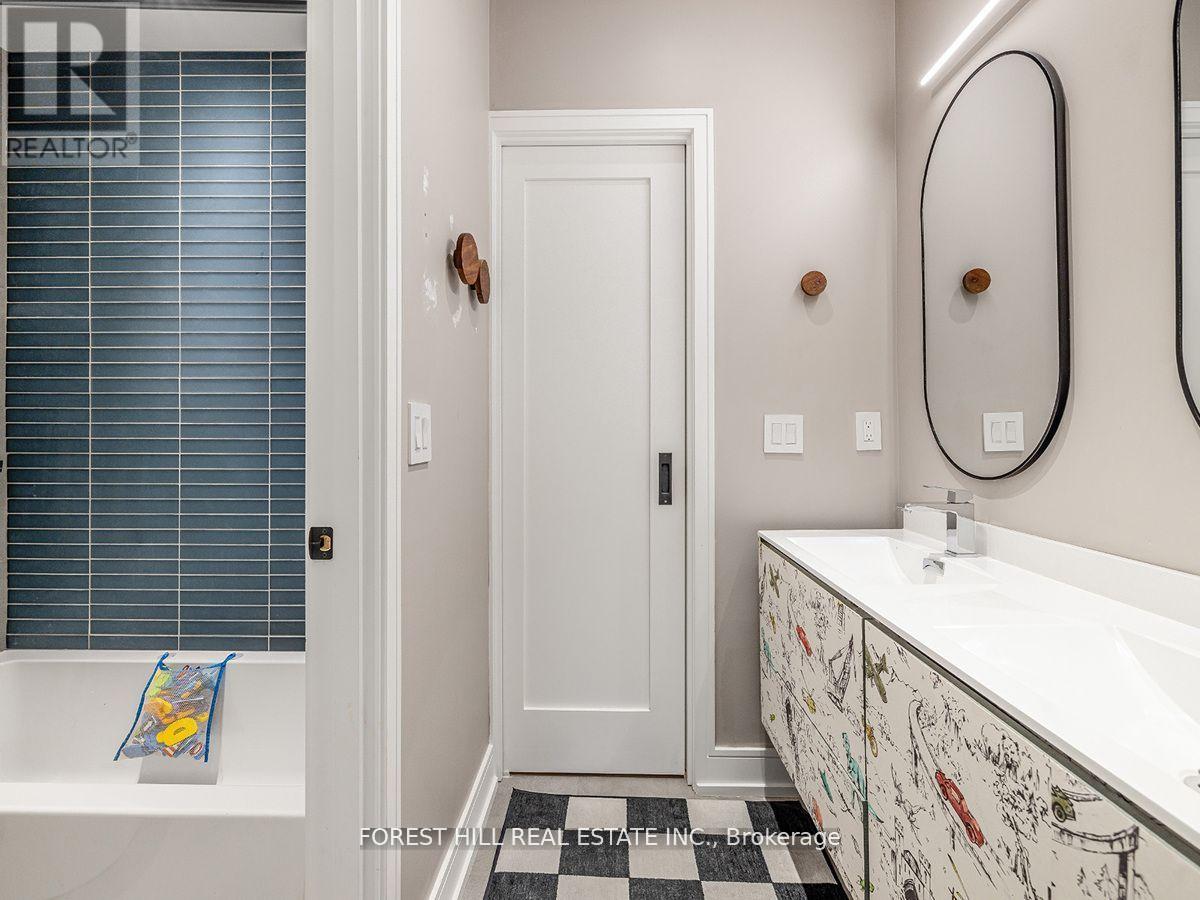 Photo 16 of 534 Rushton Road, Toronto ON
