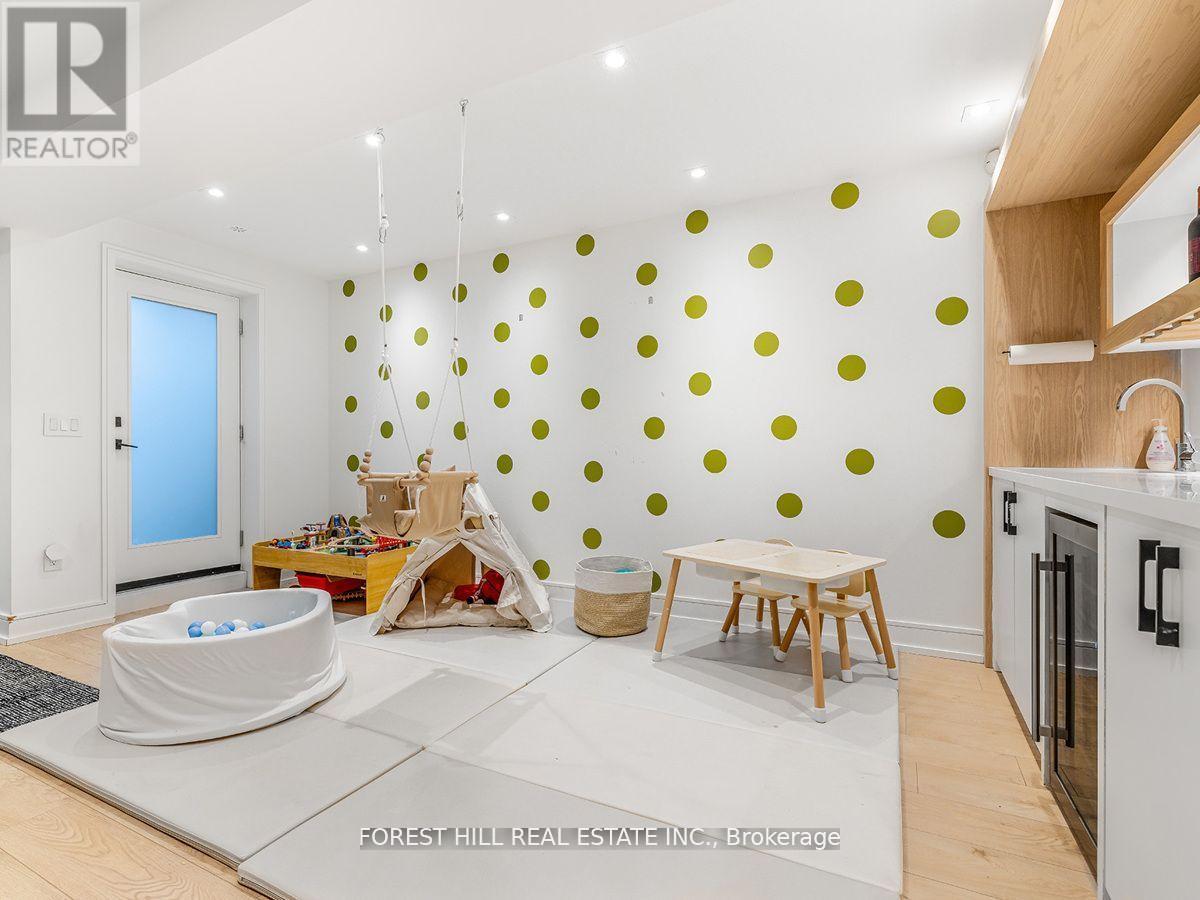 Photo 25 of 534 Rushton Road, Toronto ON