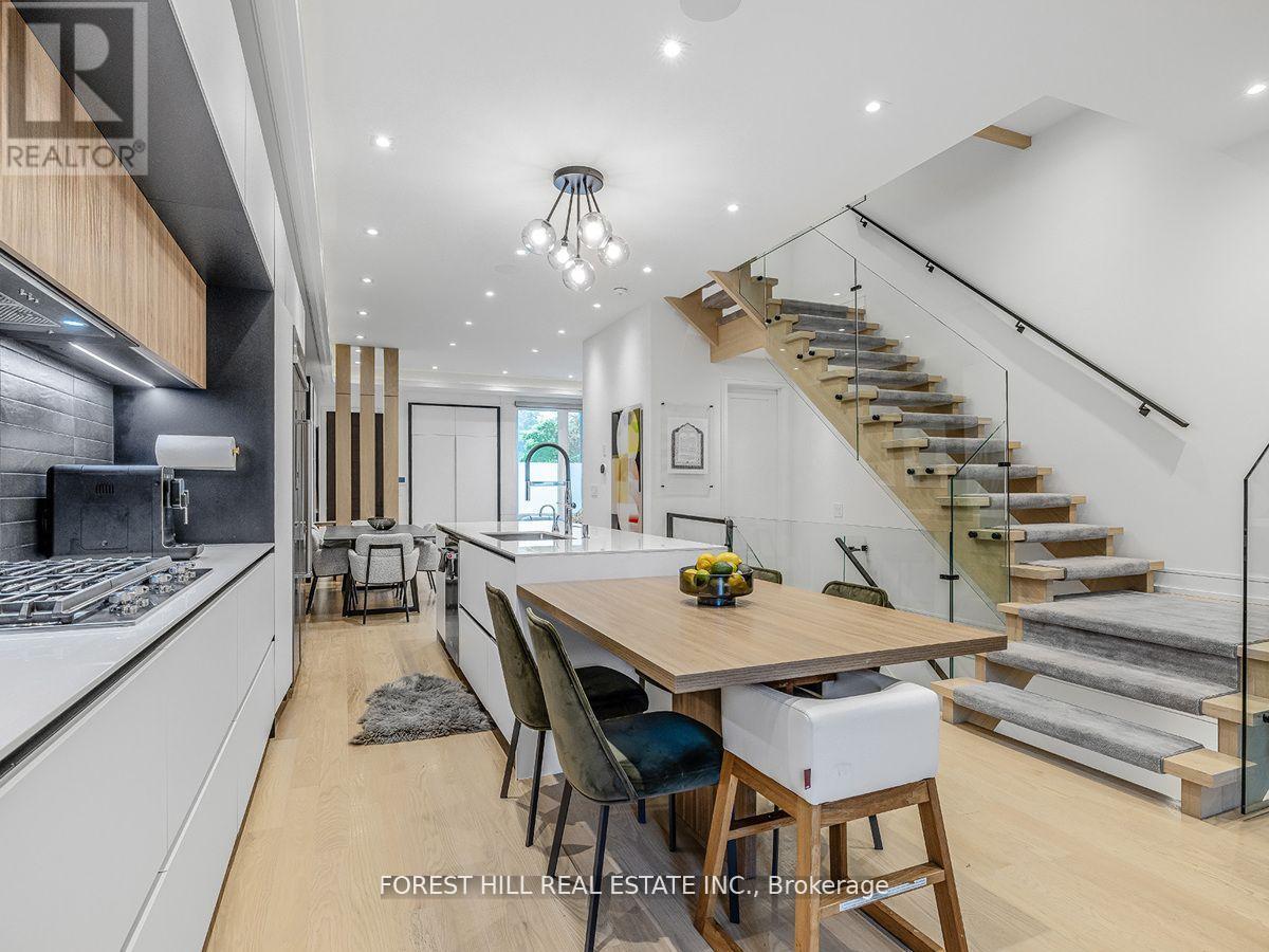 Photo 9 of 534 Rushton Road, Toronto ON