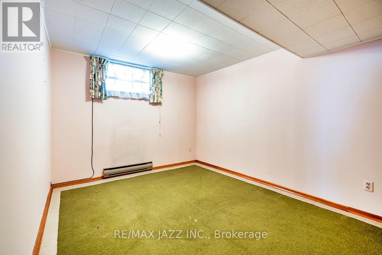 Photo 17 of 114 Fernhill Boulevard, Oshawa ON