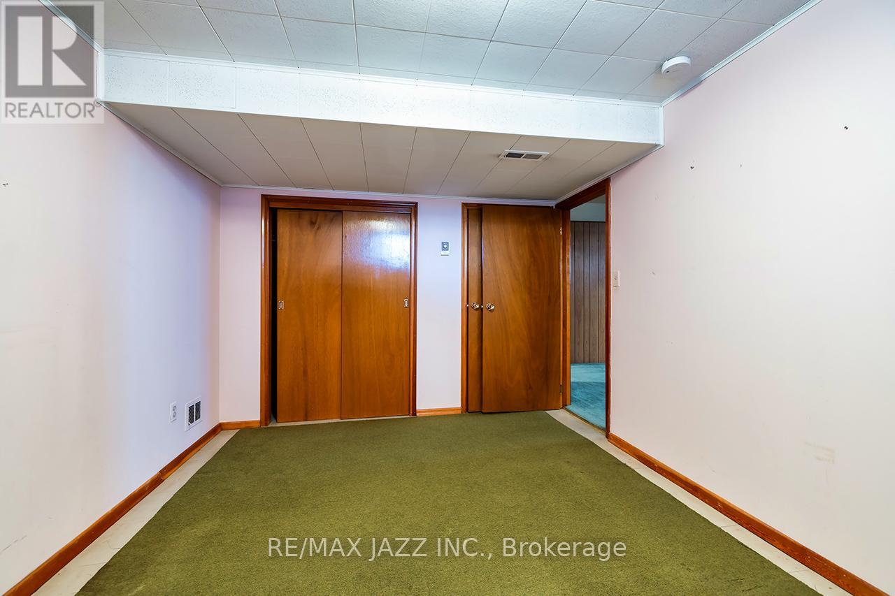 Photo 18 of 114 Fernhill Boulevard, Oshawa ON