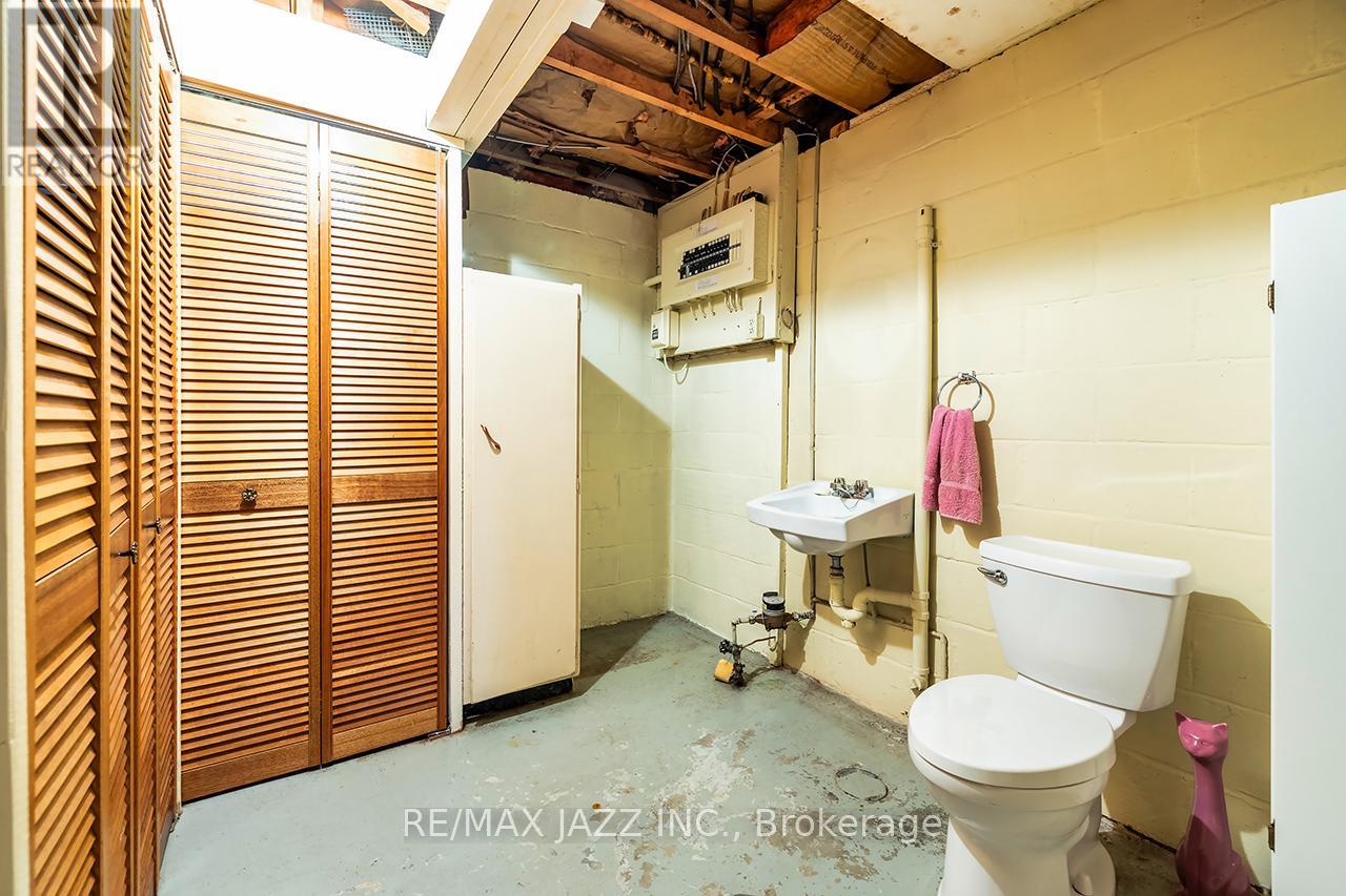 Photo 20 of 114 Fernhill Boulevard, Oshawa ON
