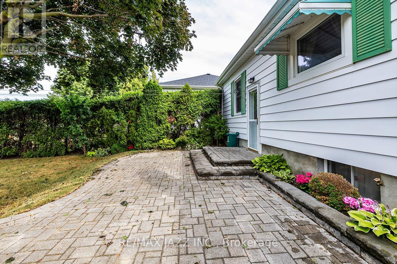 Photo 22 of 114 Fernhill Boulevard, Oshawa ON