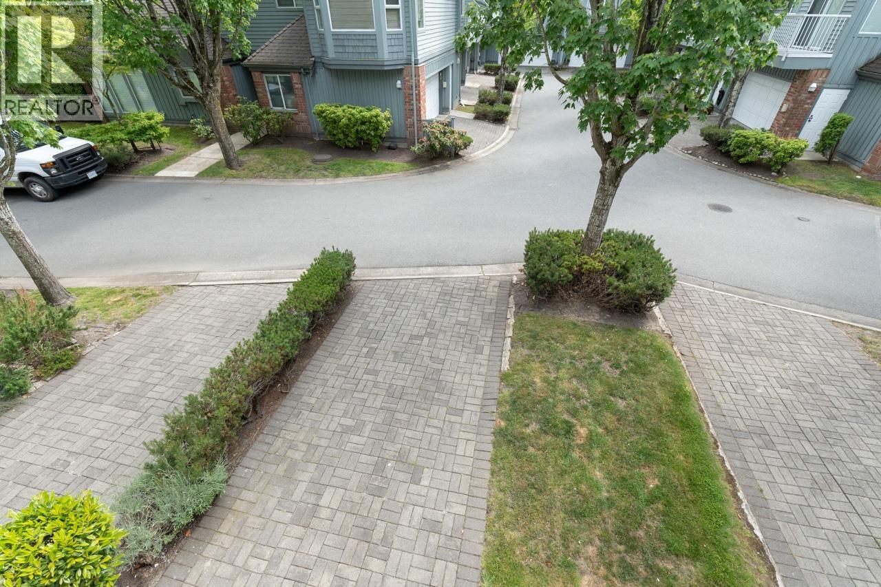 Photo 28 of 35 5820 Dover Crescent, Richmond BC
