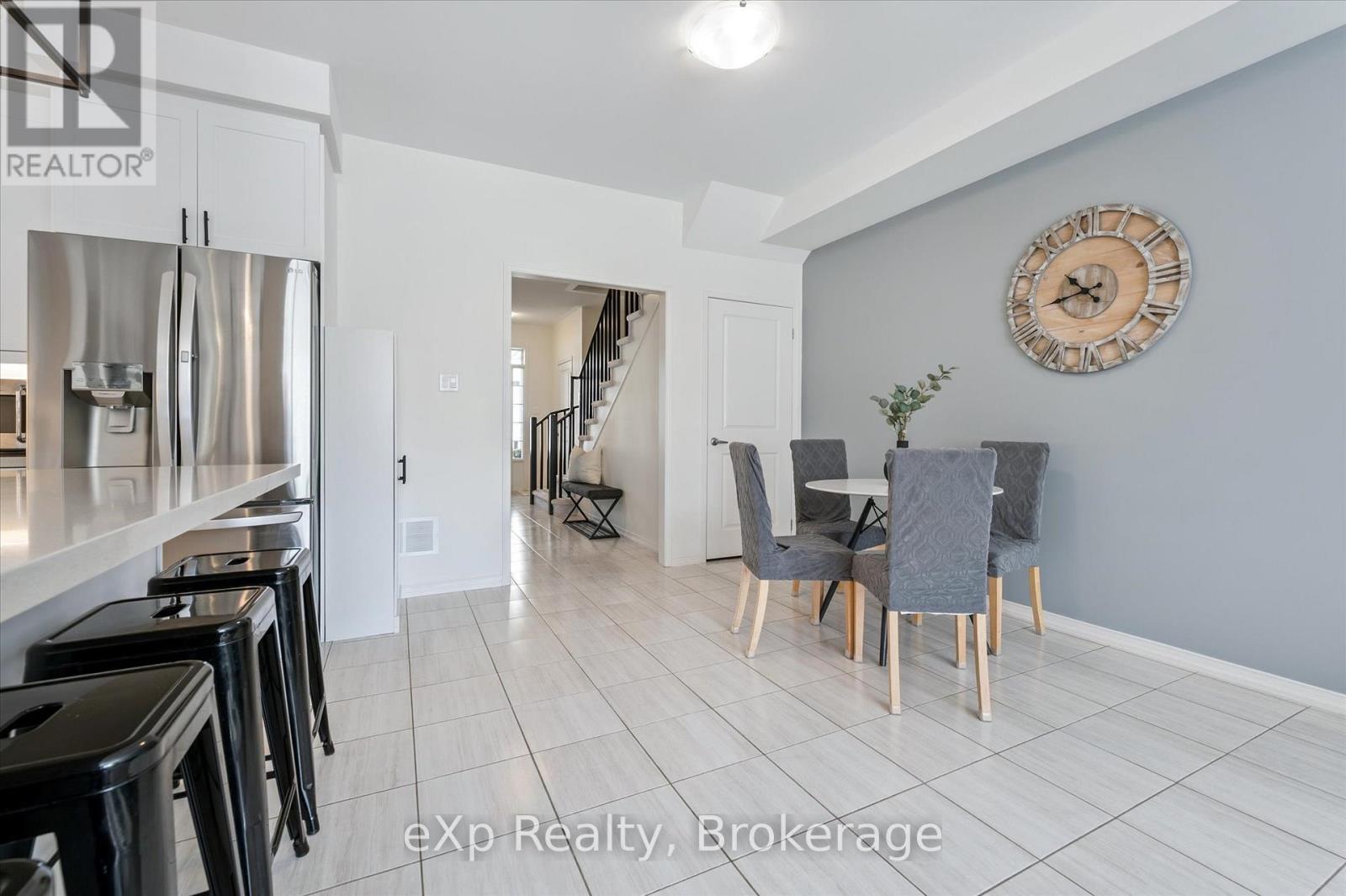 Photo 15 of 45 Elliot Avenue E, Centre Wellington ON