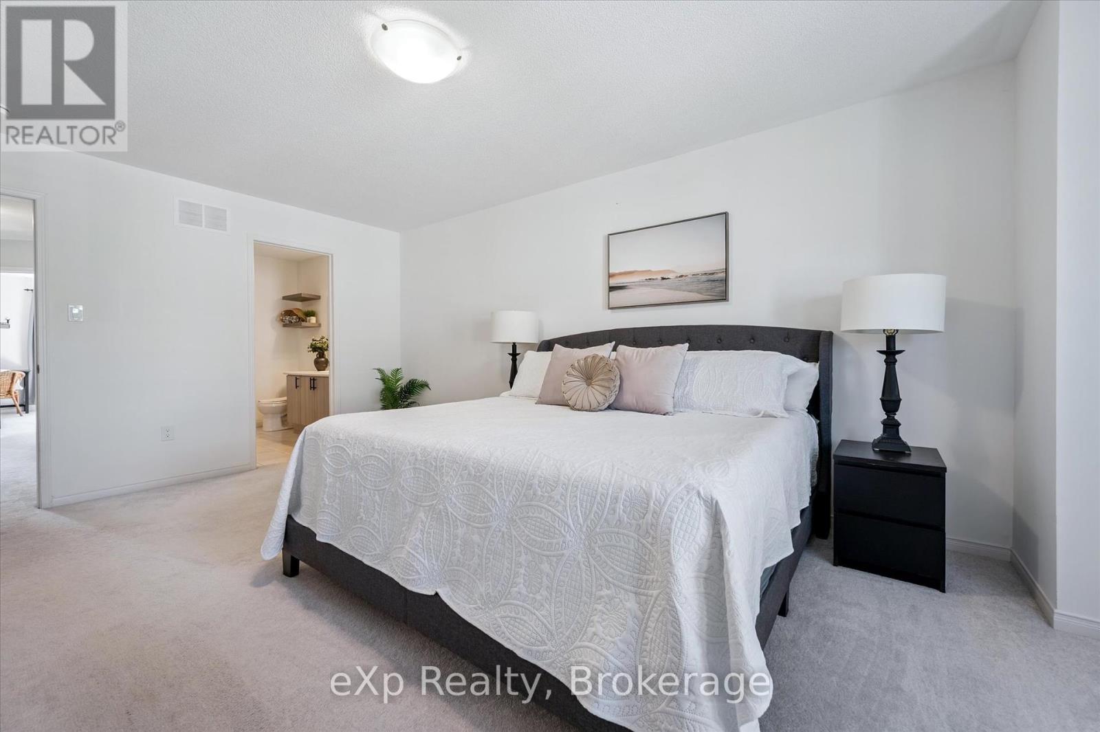Photo 30 of 45 Elliot Avenue E, Centre Wellington ON