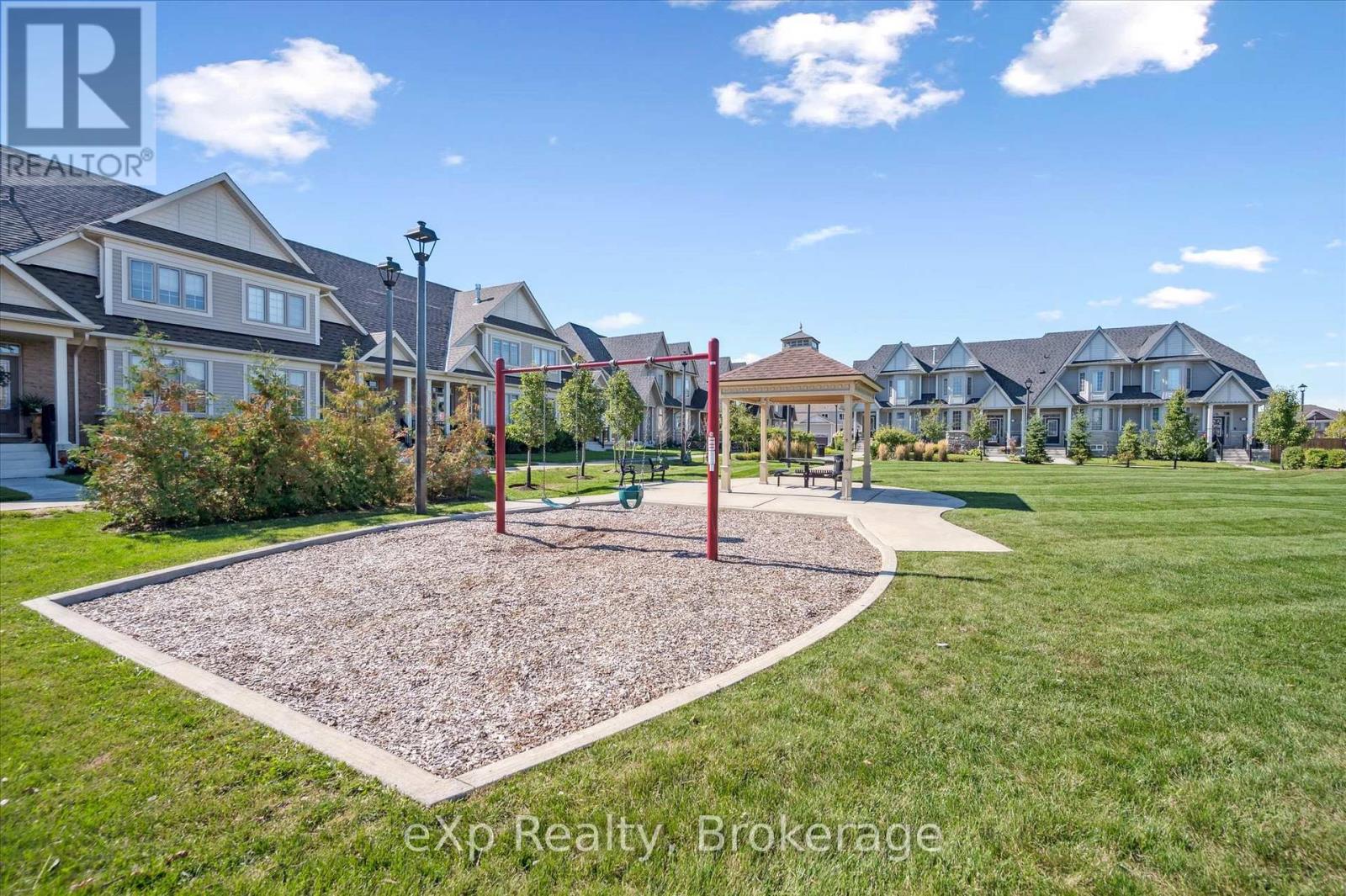 Photo 41 of 45 Elliot Avenue E, Centre Wellington ON