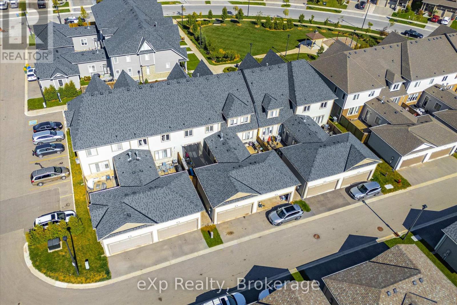 Photo 46 of 45 Elliot Avenue E, Centre Wellington ON