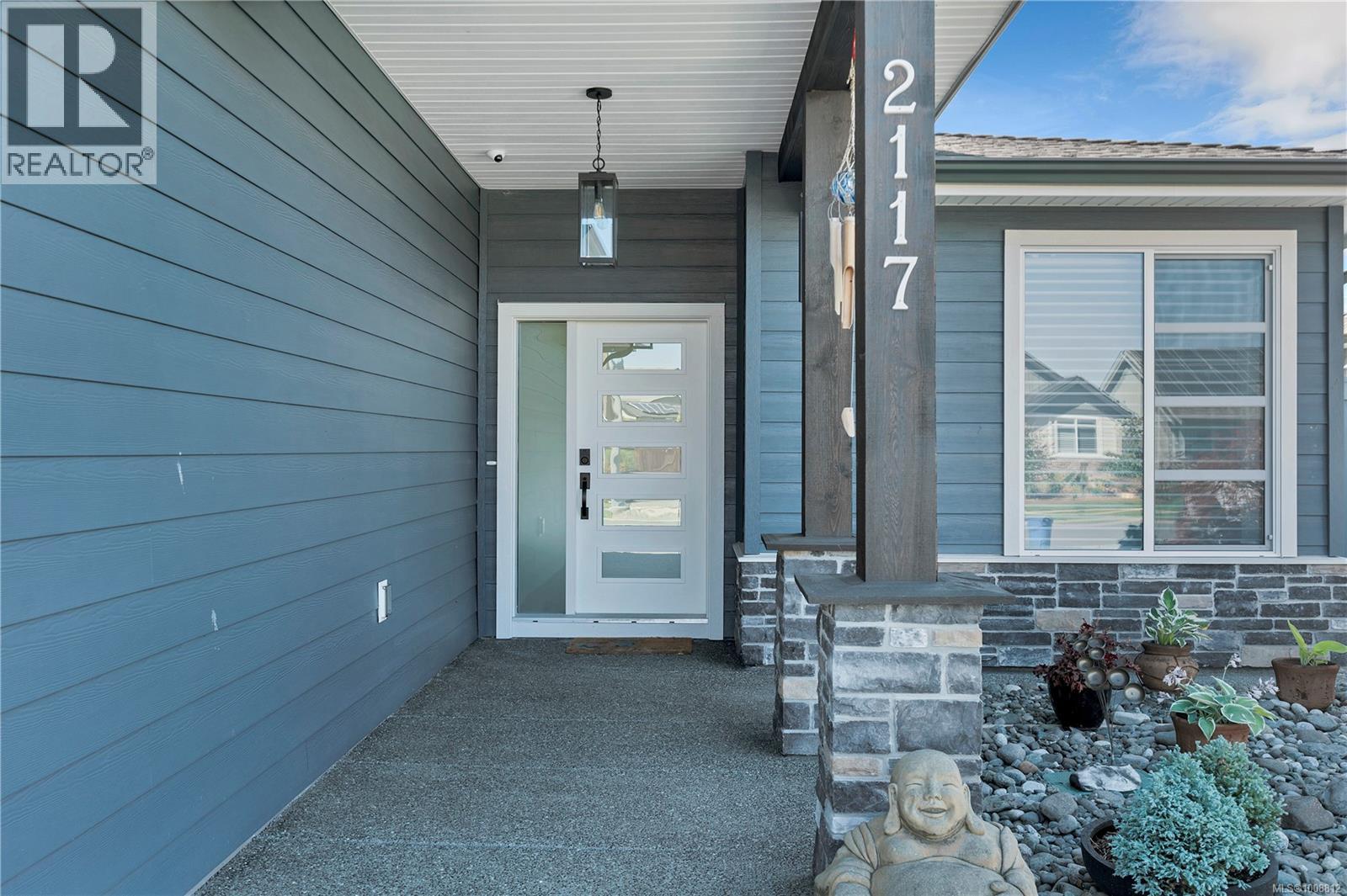 Photo 4 of 2117 Evergreen Rd, Campbell River BC