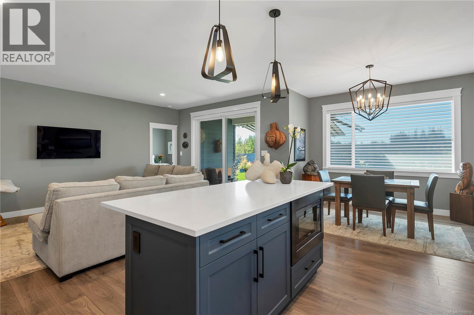 Photo 15 of 2117 Evergreen Rd, Campbell River BC