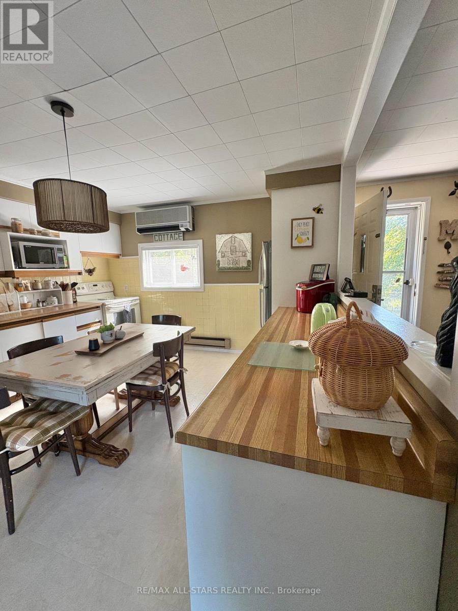 Photo 12 of 26 Riverbank Road, Kawartha Lakes ON
