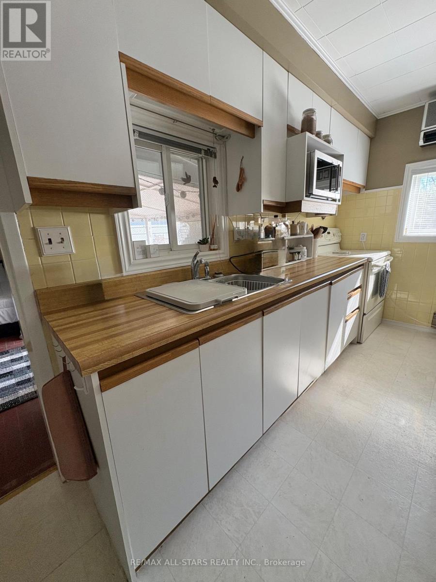 Photo 14 of 26 Riverbank Road, Kawartha Lakes ON