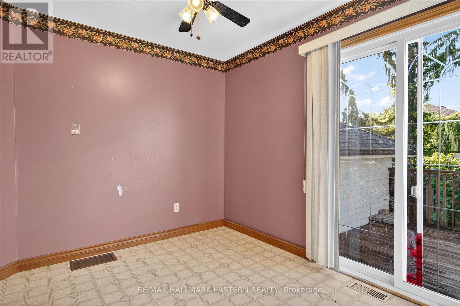 Photo 14 of 1200 Huntington Circle, Peterborough West ON