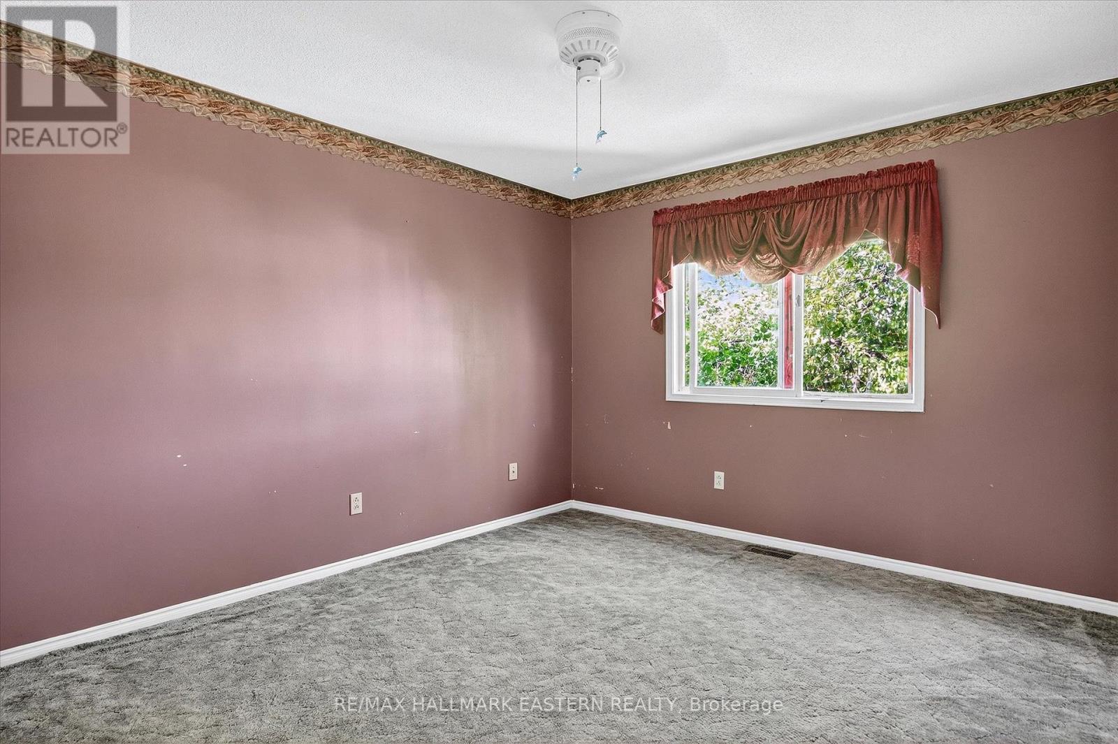 Photo 21 of 1200 Huntington Circle, Peterborough West ON