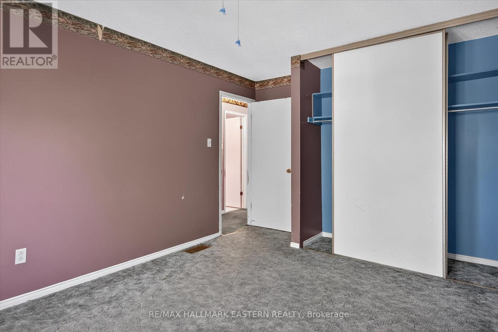 Photo 23 of 1200 Huntington Circle, Peterborough West ON