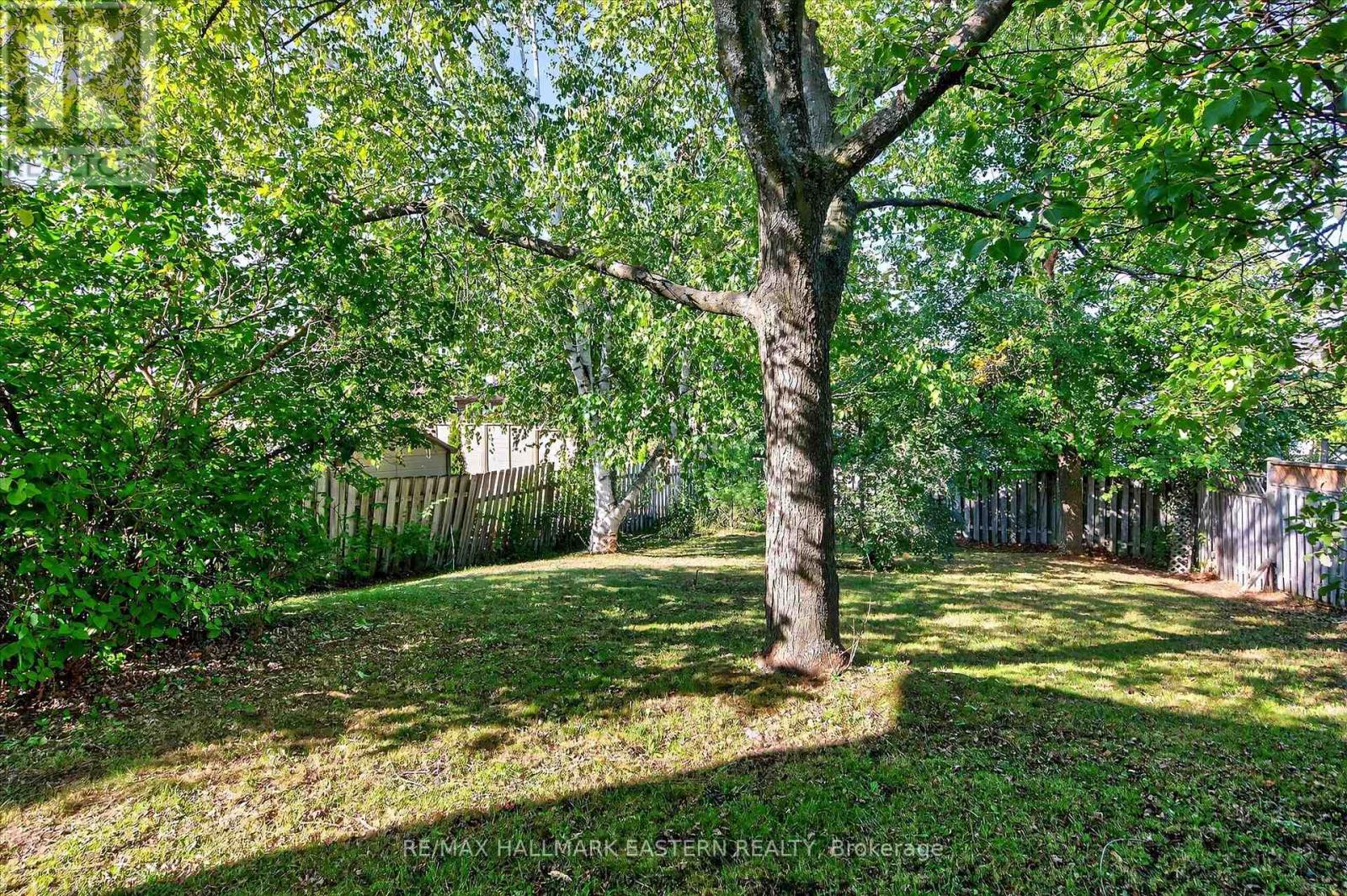 Photo 45 of 1200 Huntington Circle, Peterborough West ON