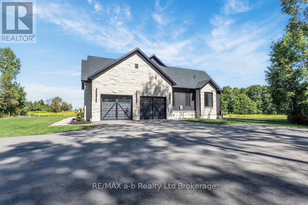 Photo 41 of 592 Carson Side Road, Norfolk ON