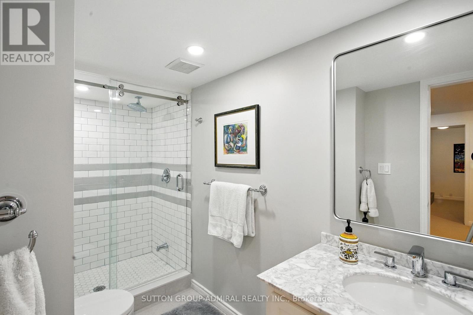 Photo 30 of 12 Glendale Road, Markham ON