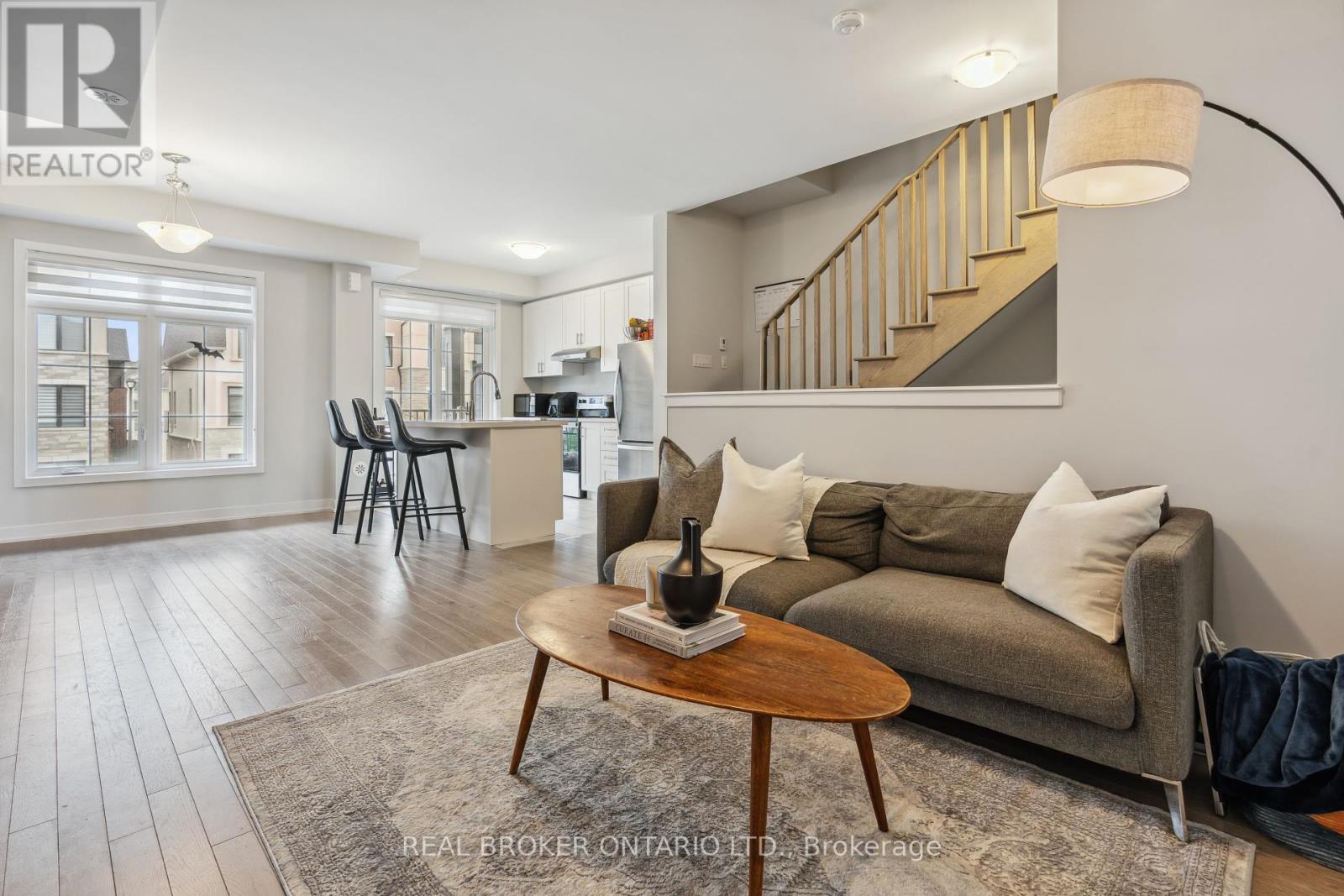 Photo 20 of 92 William Shearn Crescent, Markham ON