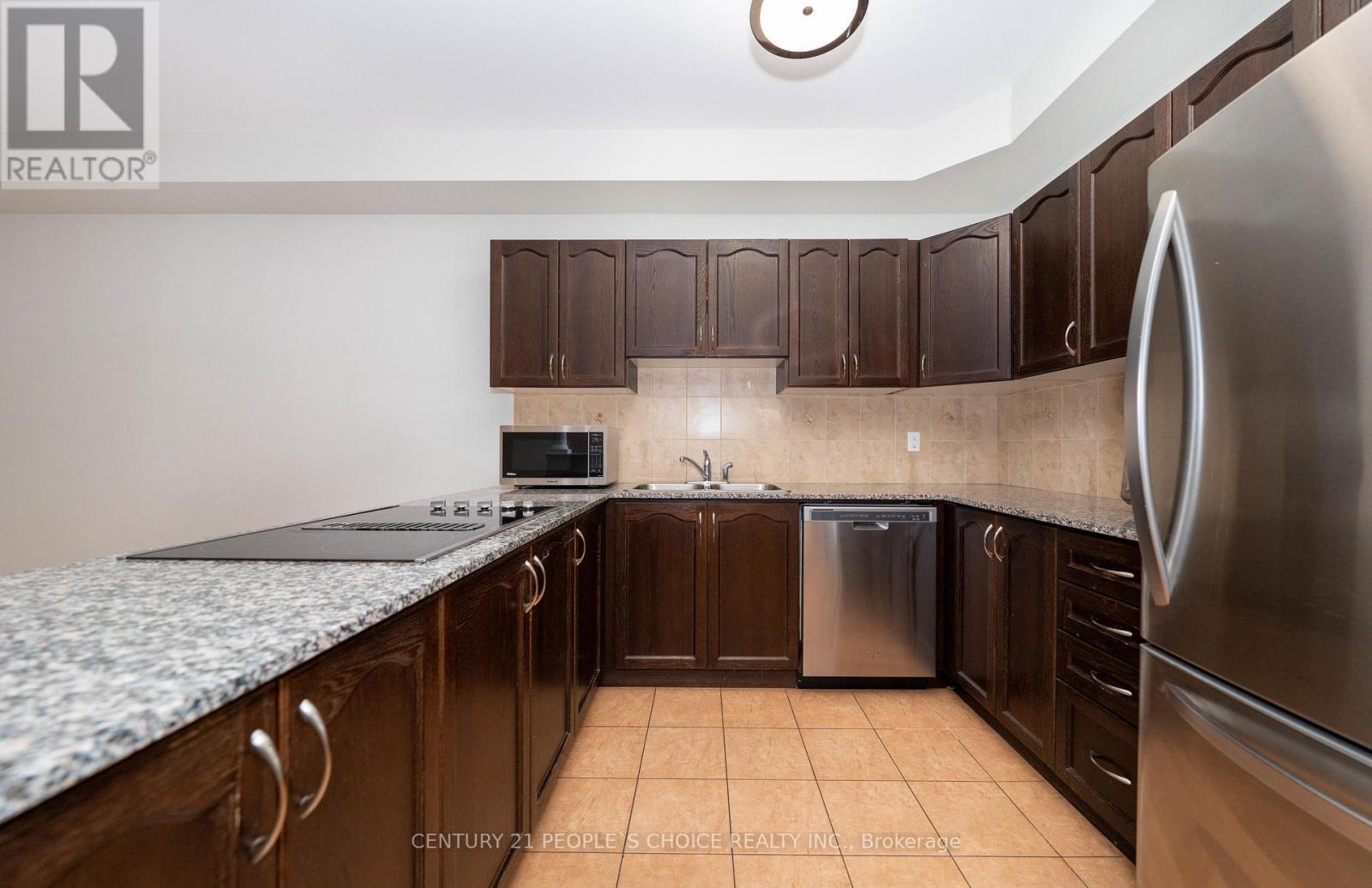 Photo 12 of Upper 38 Vettese Court, Markham ON