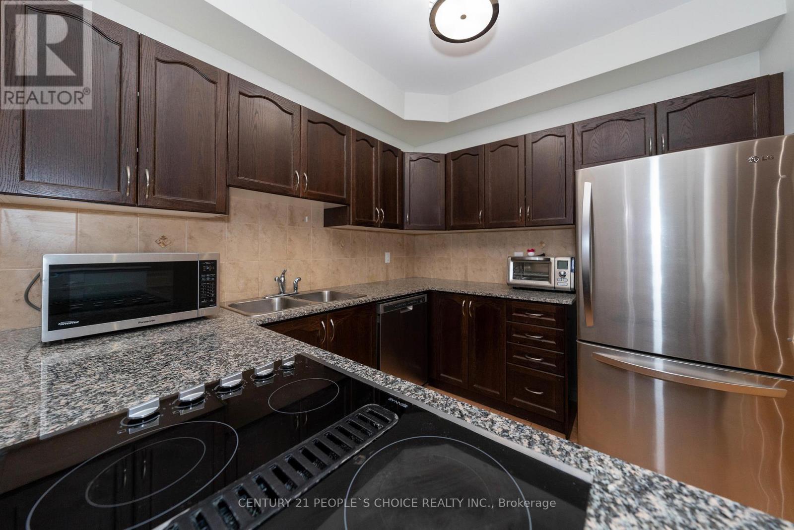 Photo 13 of Upper 38 Vettese Court, Markham ON