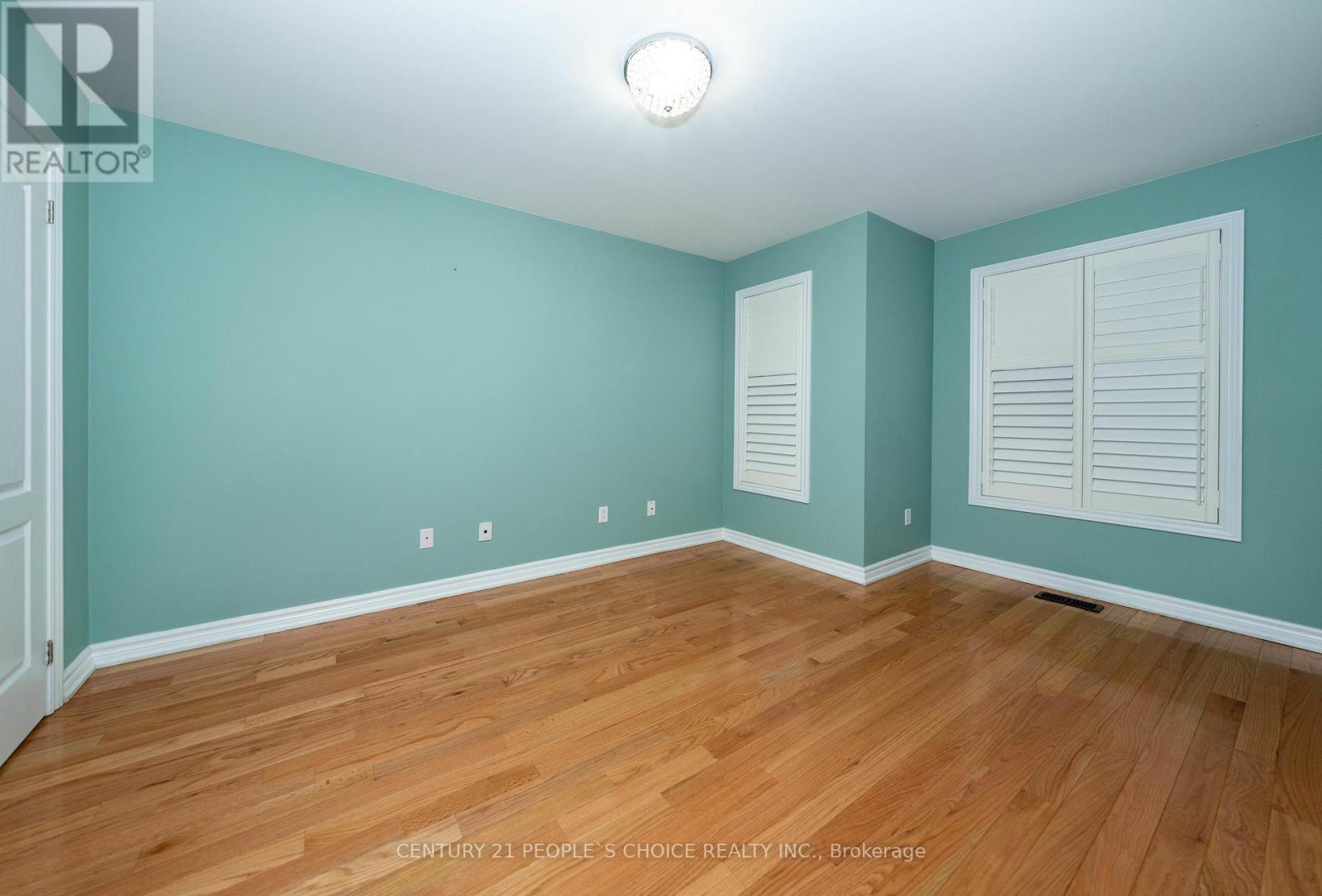 Photo 16 of Upper 38 Vettese Court, Markham ON