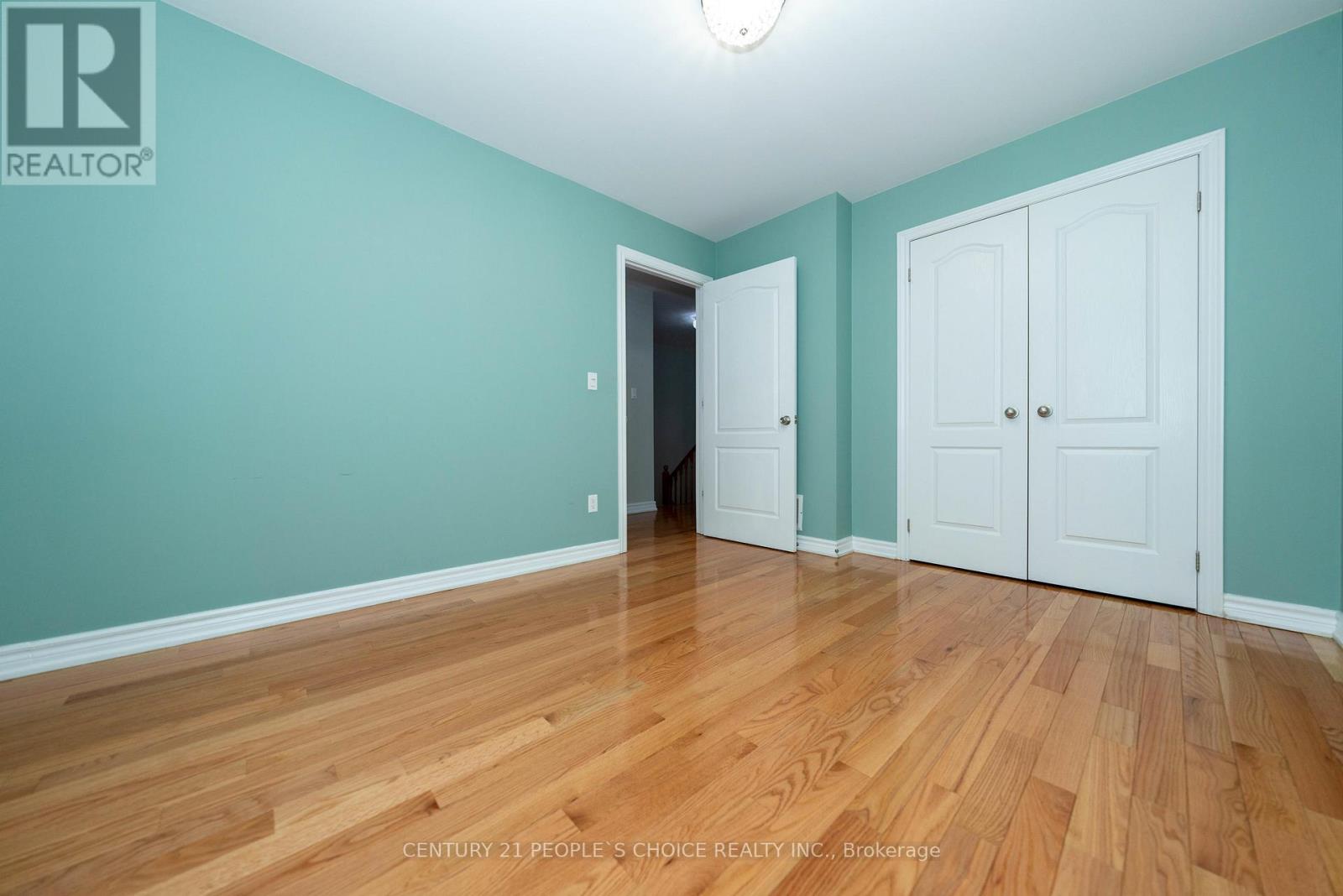 Photo 18 of Upper 38 Vettese Court, Markham ON