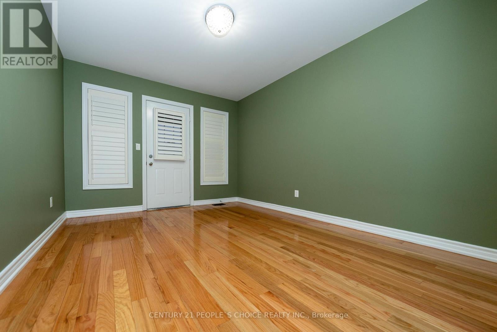 Photo 19 of Upper 38 Vettese Court, Markham ON