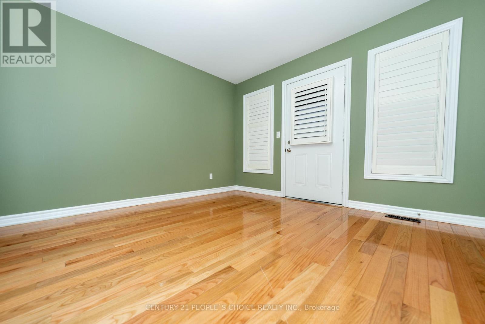 Photo 20 of Upper 38 Vettese Court, Markham ON