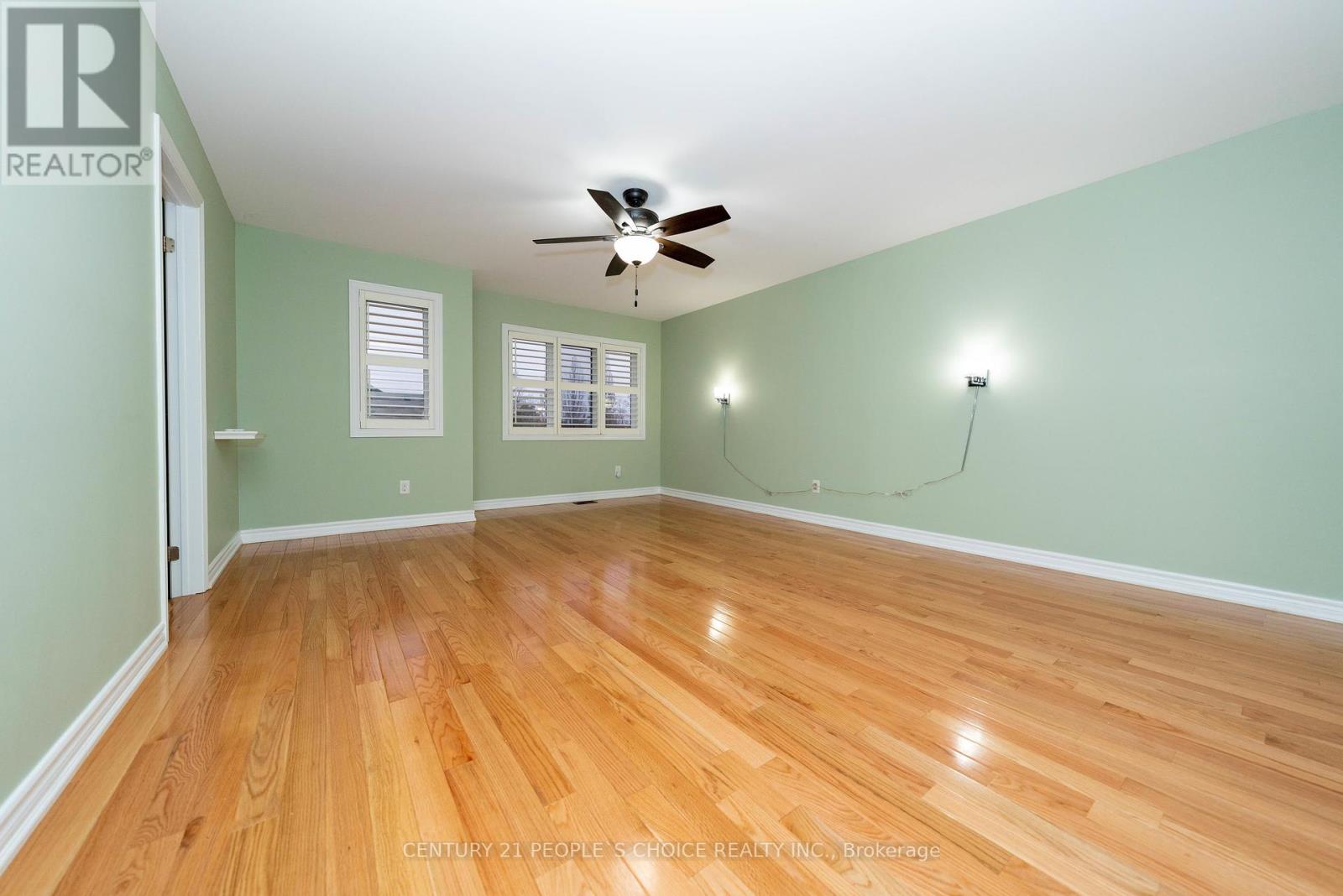 Photo 22 of Upper 38 Vettese Court, Markham ON