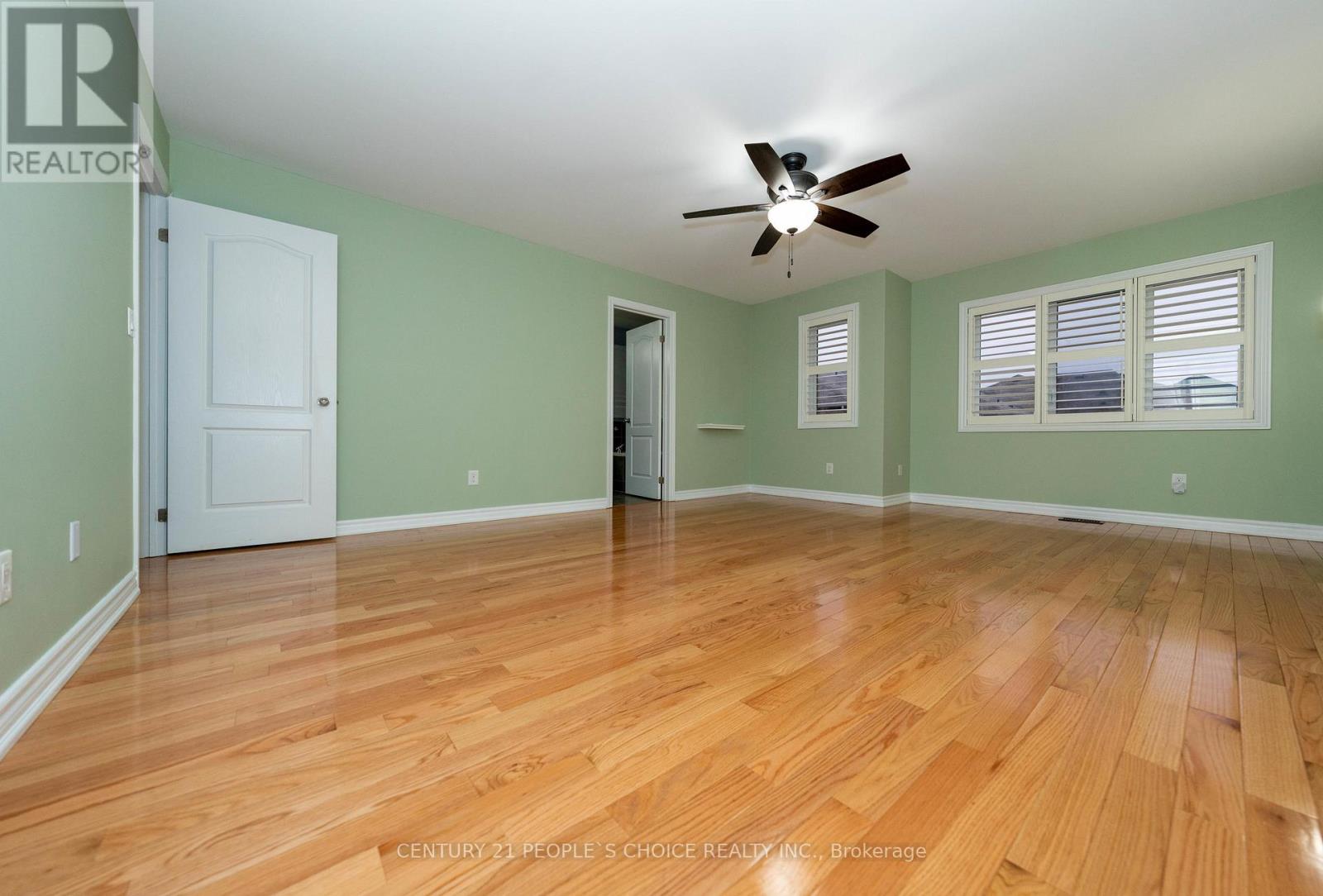 Photo 25 of Upper 38 Vettese Court, Markham ON