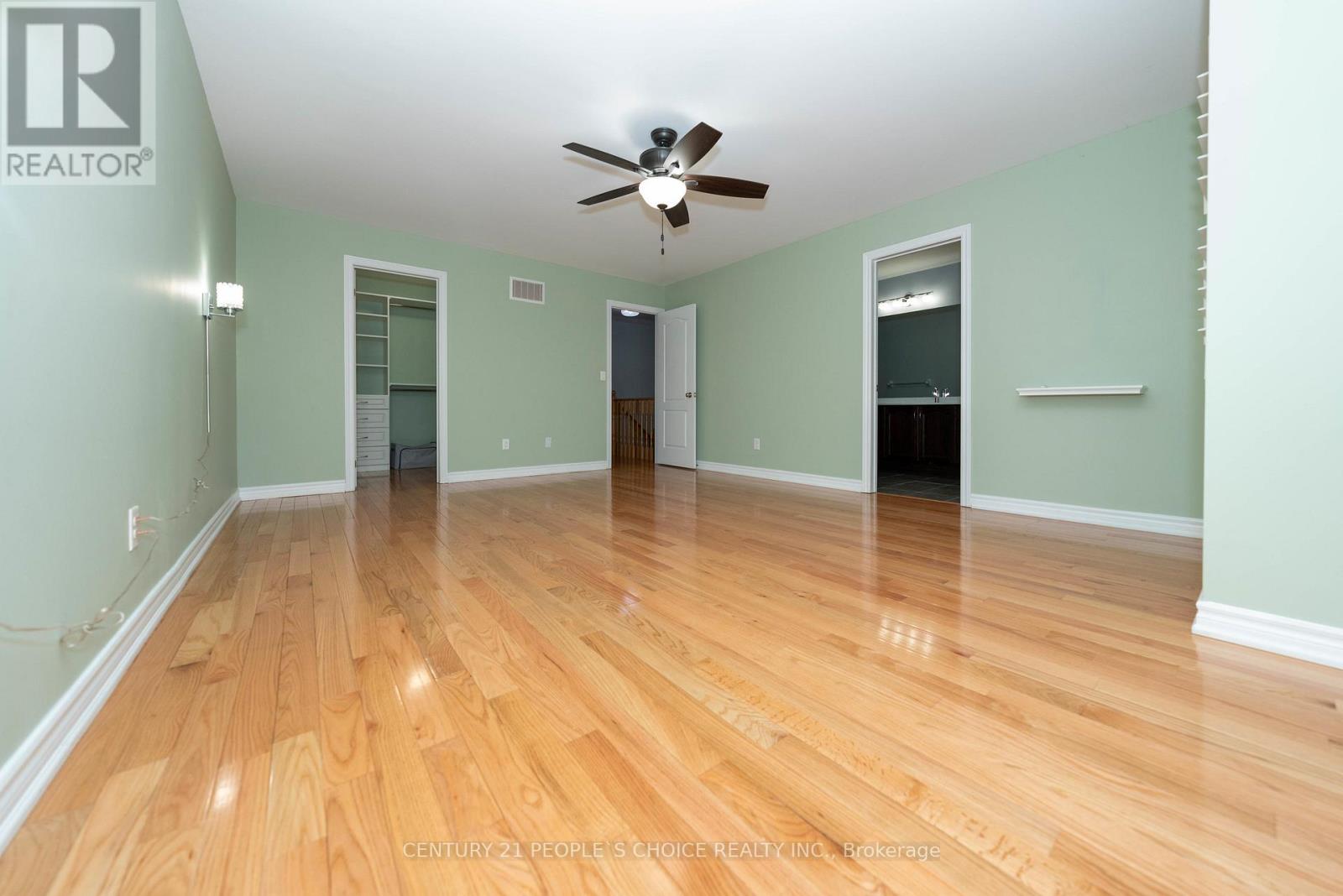 Photo 26 of Upper 38 Vettese Court, Markham ON