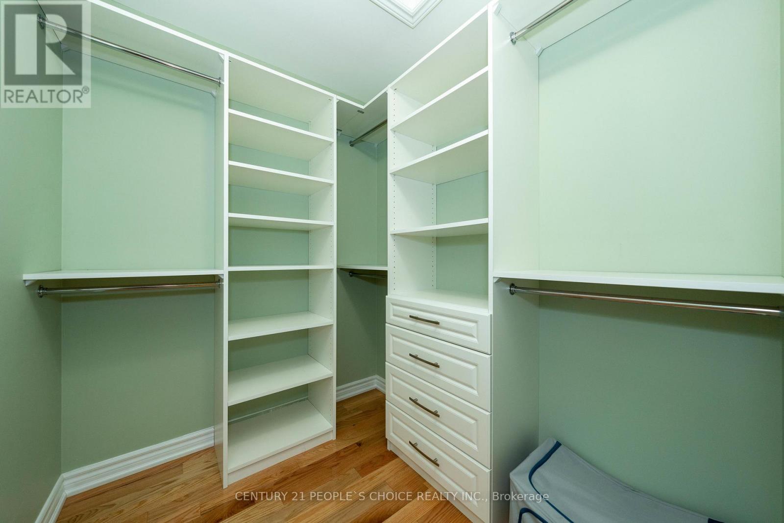 Photo 27 of Upper 38 Vettese Court, Markham ON