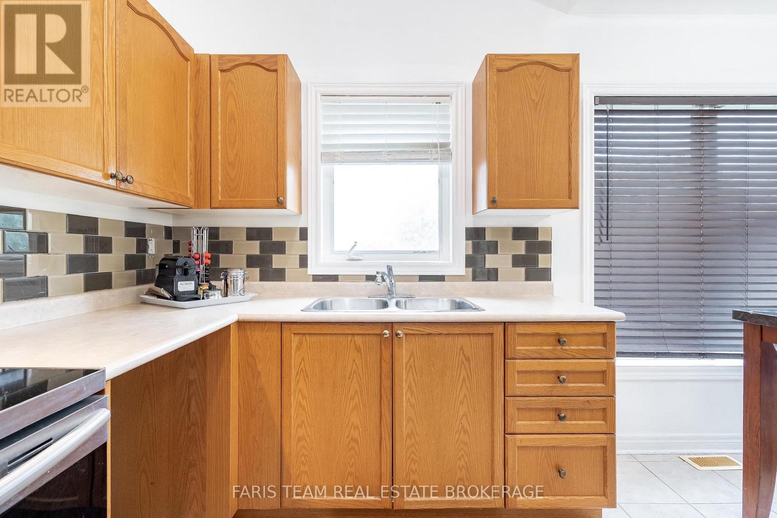 Photo 7 of 1244 Mary Lou Street, Innisfil ON