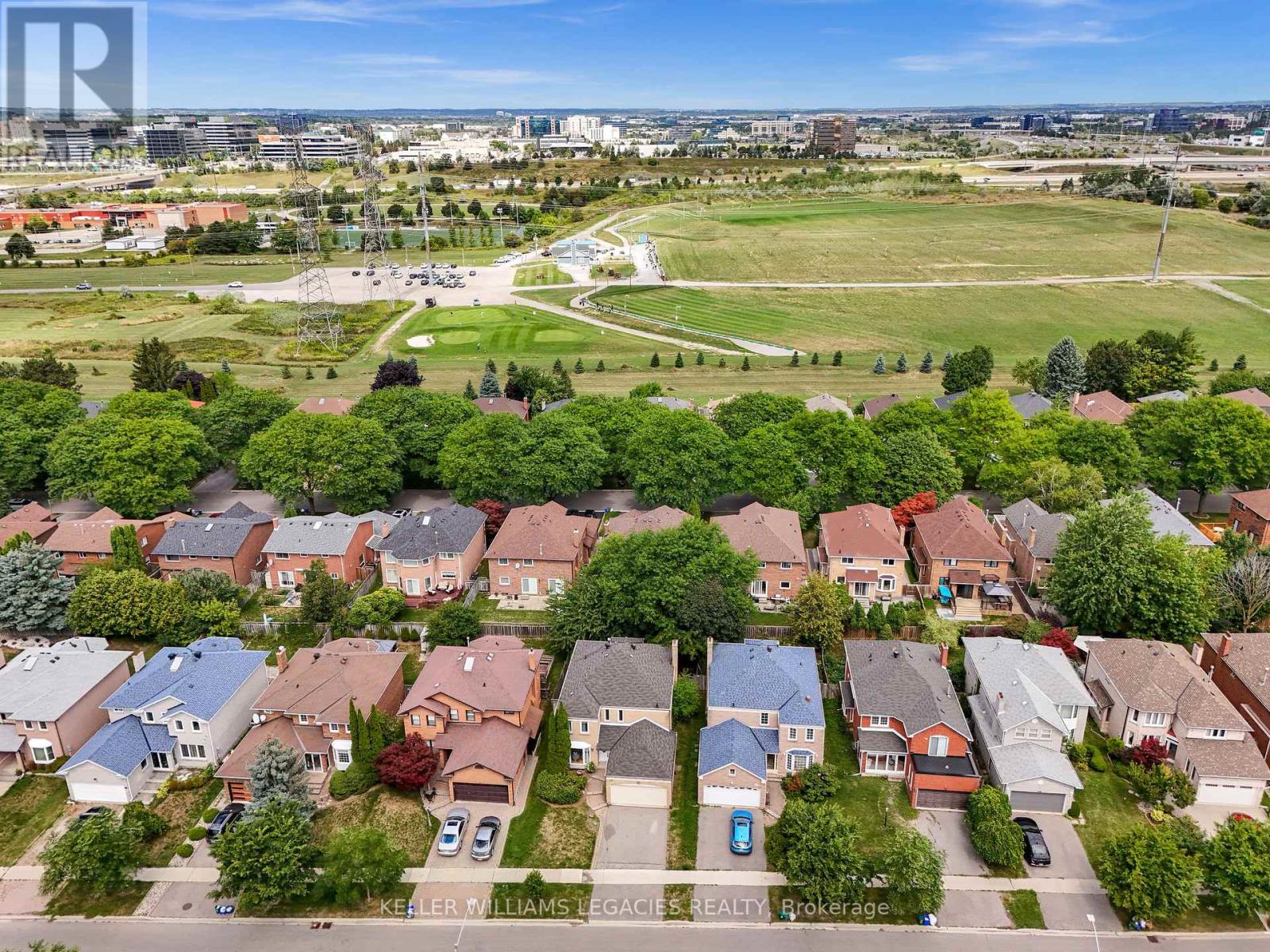 Photo 37 of 50 Summerdale Drive, Markham ON