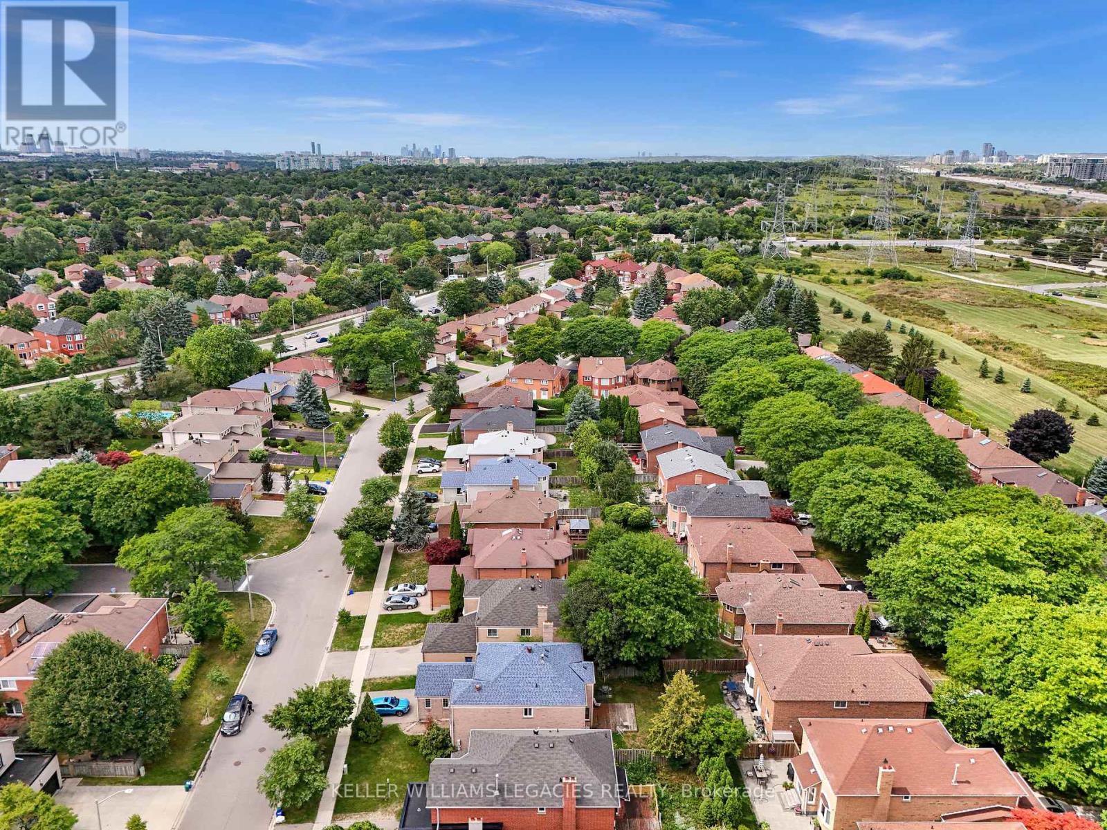 Photo 38 of 50 Summerdale Drive, Markham ON