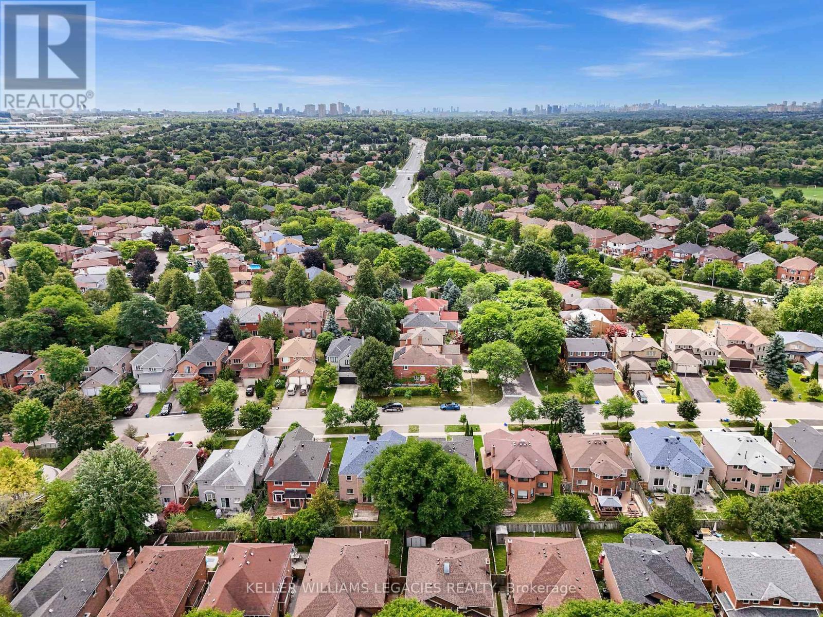 Photo 40 of 50 Summerdale Drive, Markham ON