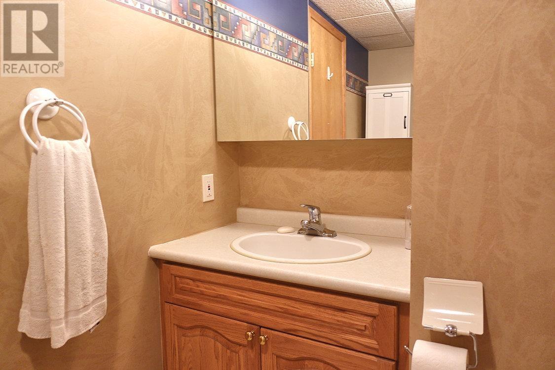 Photo 13 of 274 Caribou Crescent, Thunder Bay ON