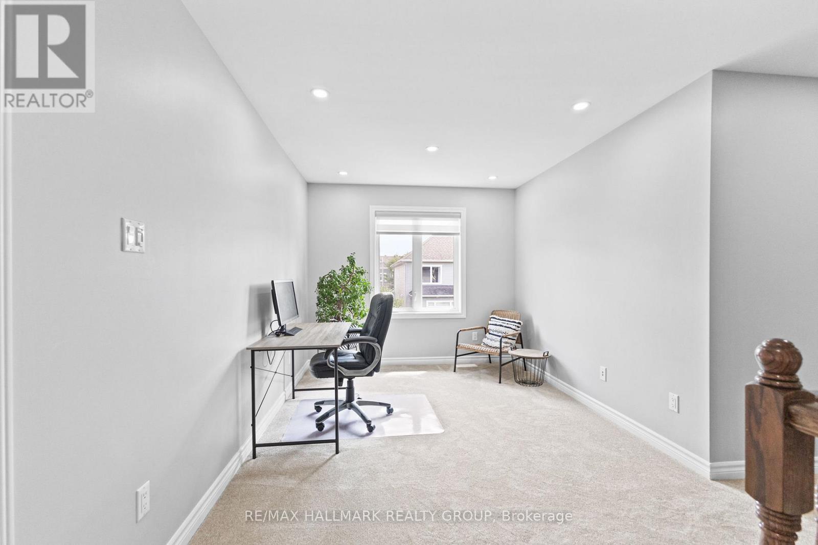 Photo 20 of 254 Gracewood Crescent, Ottawa ON