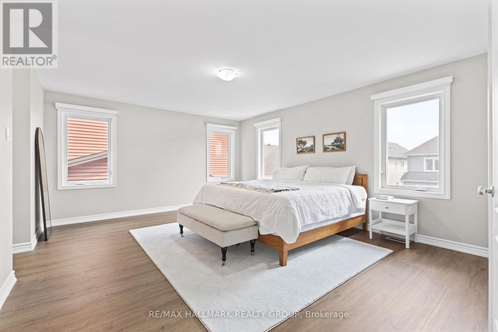 Photo 21 of 254 Gracewood Crescent, Ottawa ON