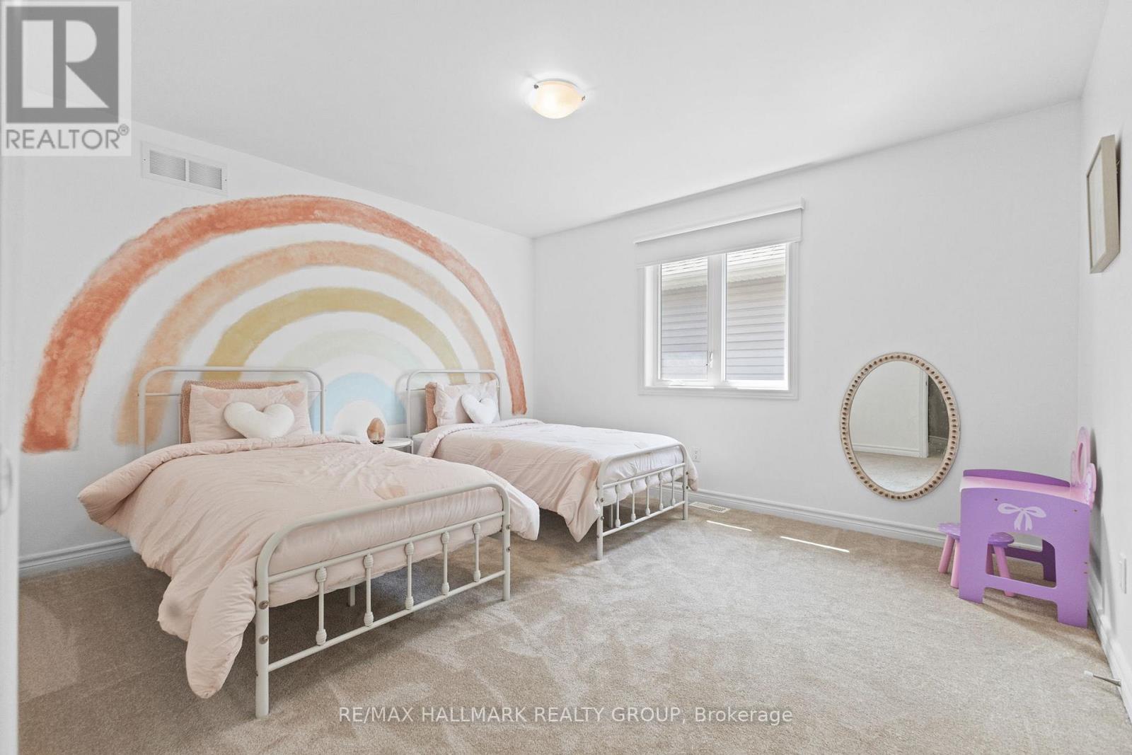 Photo 29 of 254 Gracewood Crescent, Ottawa ON